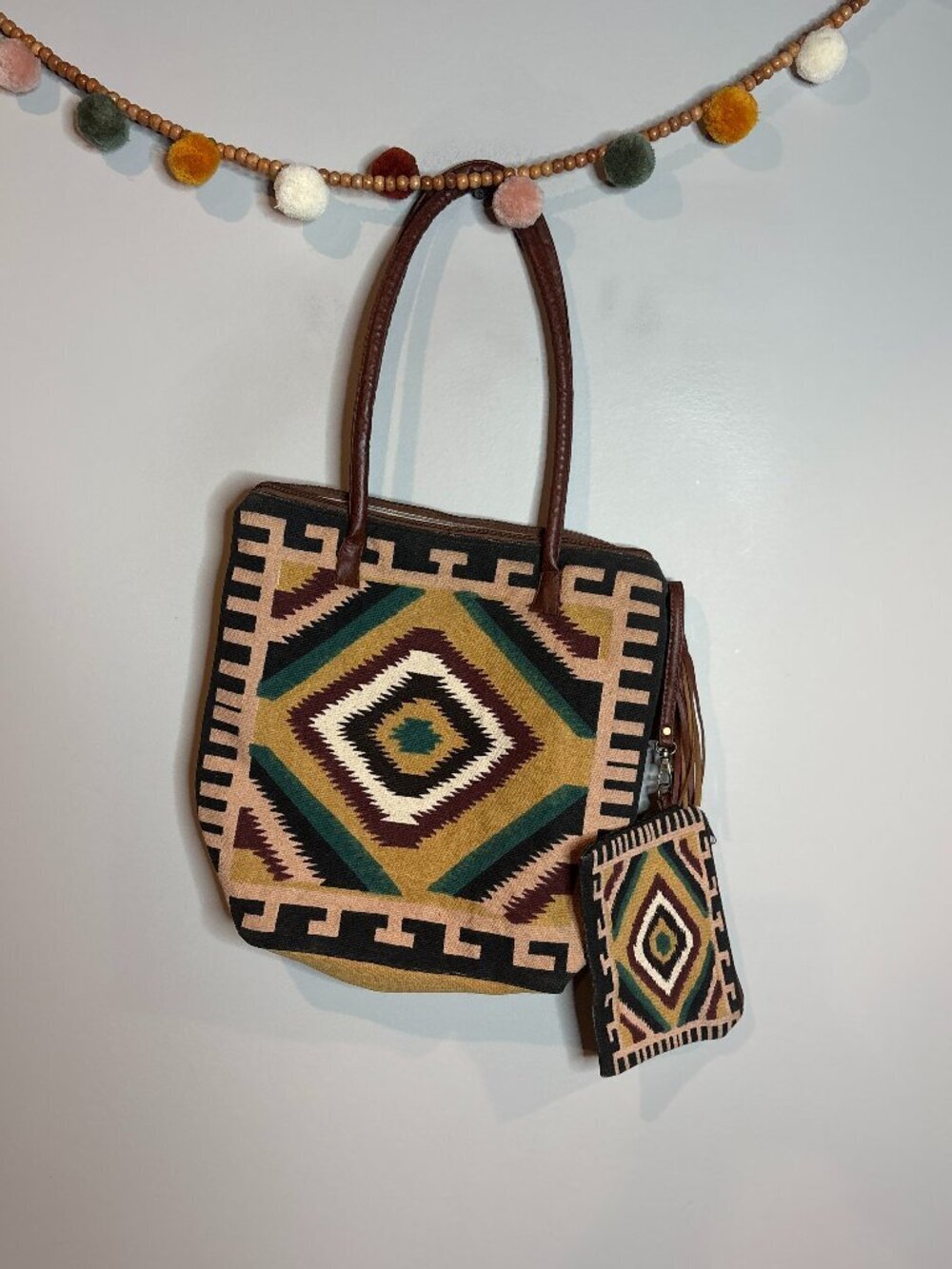 Pine Creek canvas tote with wristlet
